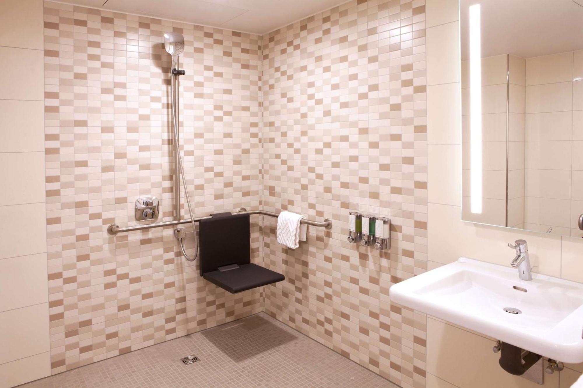 Hotel Hampton By Hilton Center East Munich